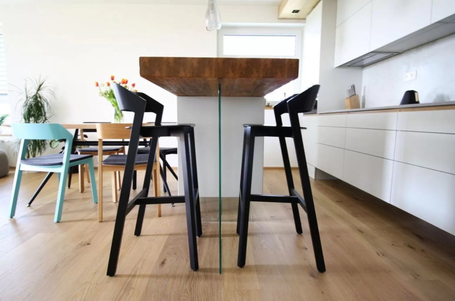 K čemu slouží bar v kuchyni?